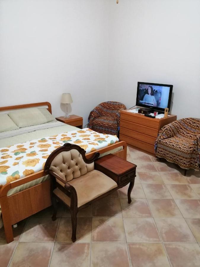 Holiday Home Zolfare Comitini Kültér fotó