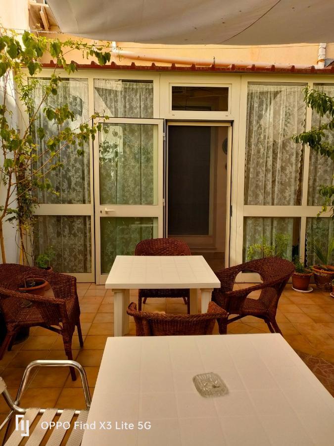 Holiday Home Zolfare Comitini Kültér fotó